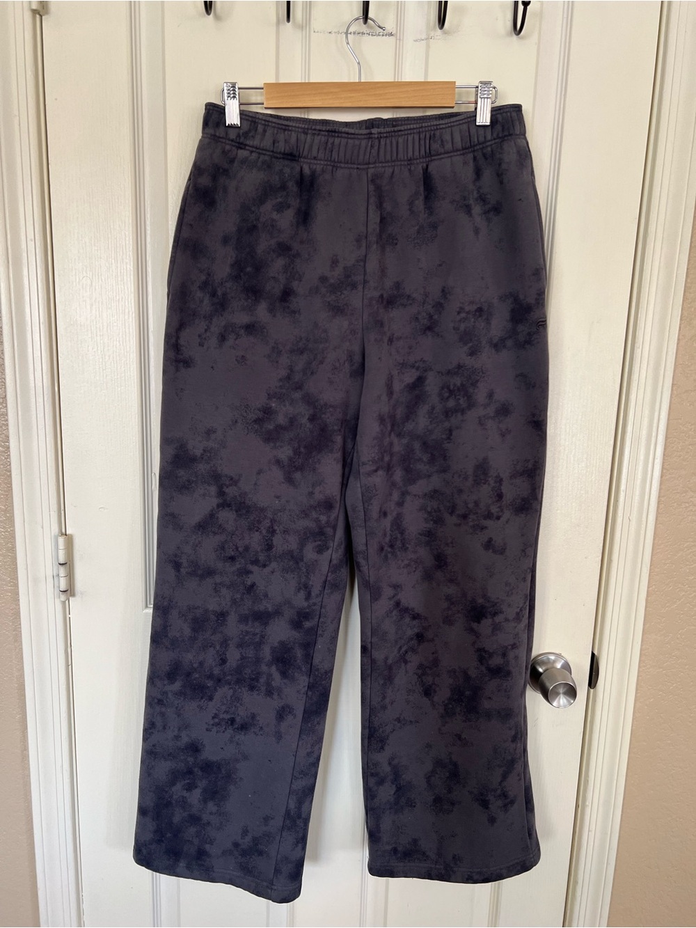 Fabletics Large Mineral Wash Wide Leg Sweatpants Charcoal Gray